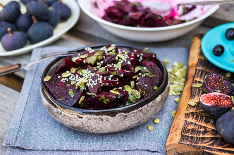 Beetroot salad with pumpkin seeds
