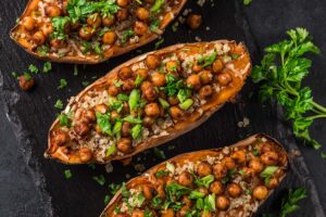 Sweet potatoes with chickpeas and quinoa