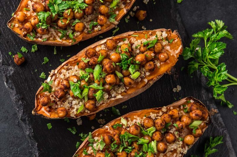 Sweet potatoes with chickpeas and quinoa